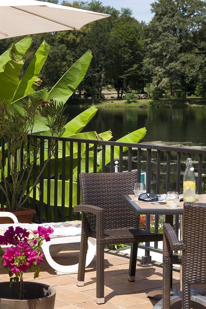Logis Hotel Les Flots Bleus 볼류 쉬르 도르도뉴 외부 사진